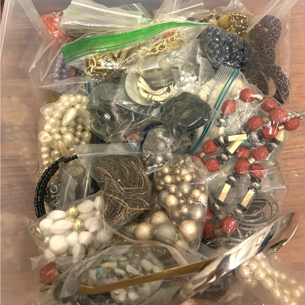 12+ LBS NECKLACE LOT – Good Condition – Variety of Styles Vintage to Modern